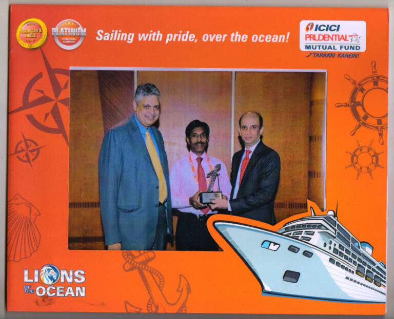 Shri Shankaran Naren CIO ICICI Pru MF & Shri Nimesh Shah MD & CEO of ICICI Pru mutual Fund has given award to Team Suvidha for their achievement